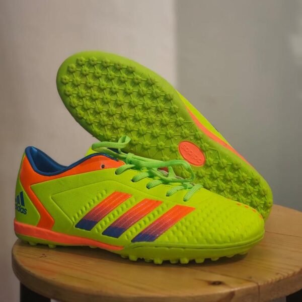 Adidas Indoor boots - Image 4